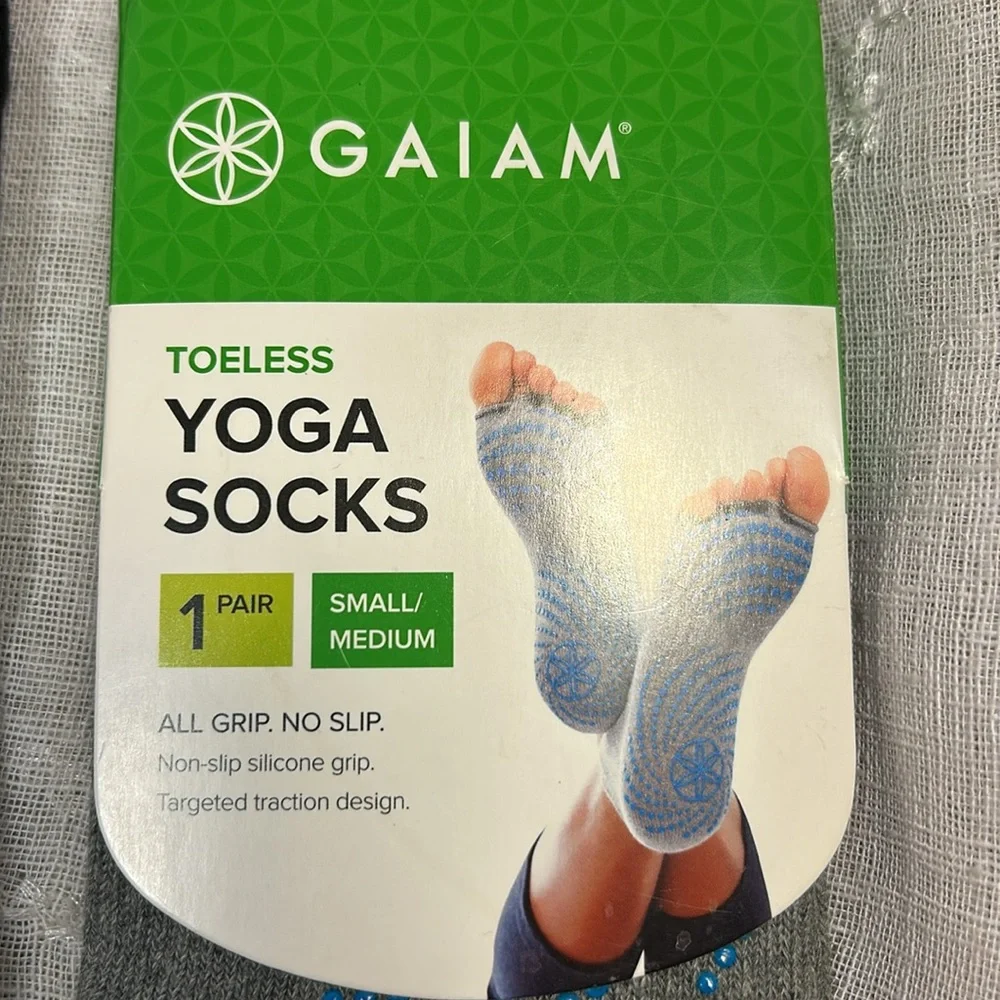 NWT Gaiam grippy yoga socks bundle of 2